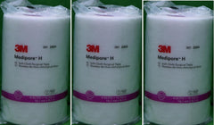3M Medipore H rollo frontal mostrando ancho y etiqueta, adhesión segura y suave