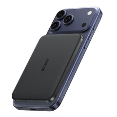 Anker Nano frontal mostrando diseño compacto y marca, carga portátil fiable
