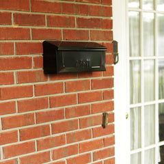 ARCHITECTURAL MAILBOXES detalle del borde repujado que aporta estilo