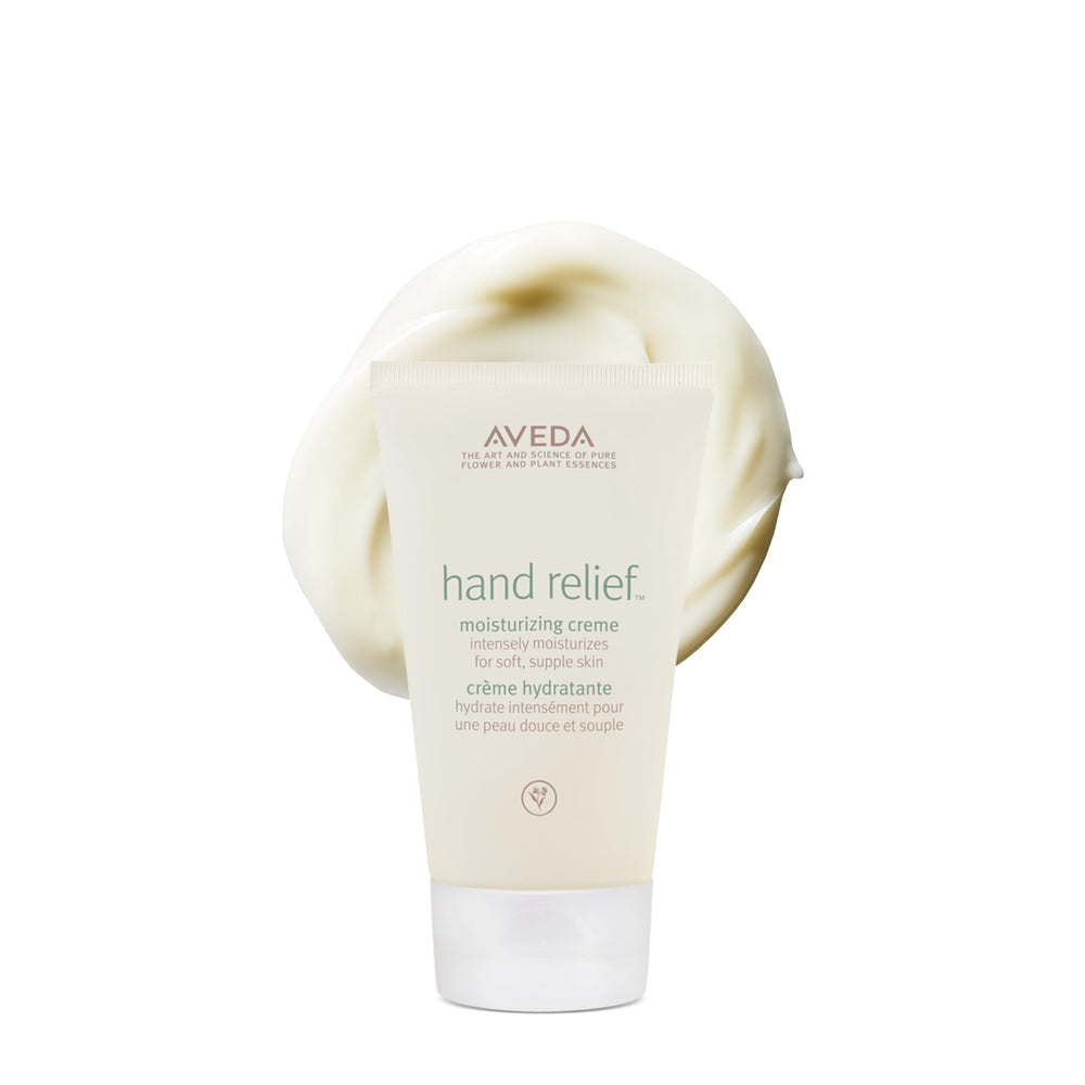 Aveda envase frontal mostrando la marca y beneficio hidratante