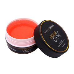 BASK & LATHER envase frontal mostrando tamaño y diseño, informa fijación fuerte