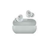 Beats Solo Buds frontal mostrando diseño compacto y fácil transporte