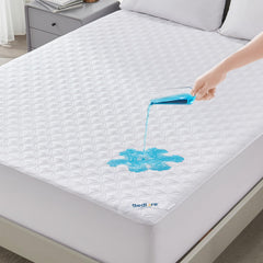BEDLORE vista frontal del protector mostrando diseño y ajuste, protección práctica