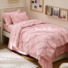 Bedsure edredón rosa frontal mostrando suavidad y estilo
