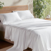 Bedsure PureWoven vista frontal del empaque mostrando el juego queen y beneficio de configuración fácil