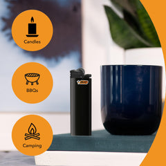 BIC Maxi Pocket llama encendida usada para velas con precisión