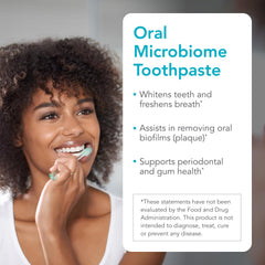 Bio-Botanical Research Biocidin Dentalcidin textura de la pasta en el dedo, muestra consistencia suave
