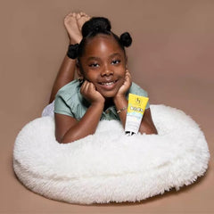 Black Girl Sunscreen detalle de etiqueta con ingredientes seguros y beneficios
