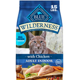 Blue Buffalo paquete frontal mostrando fórmula Chicken Indoor y beneficio nutricional