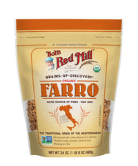 Bob's Red Mill primer plano de granos de farro con textura y calidad visible