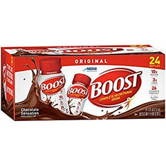 Persona sosteniendo BOOST en mano para consumo inmediato y energía rápida