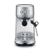 Breville Bambino vista frontal mostrando diseño compacto y control fácil