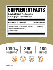 BulkSupplements cápsulas en mano para uso fácil y dosificación práctica