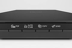 Canon CanoScan LiDE 300 detalle del cristal, superficie que mejora calidad