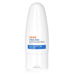 Carpe envase frontal mostrando el exfoliante y su aroma a menta para frescor prolongado