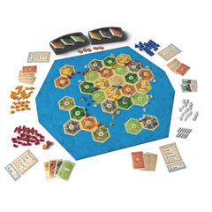 CATAN close-up de fichas de barco y piezas que facilita construcción rápida