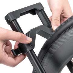 CHEPARK soporte en uso en garaje facilitando acceso y orden