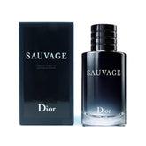CHRISTIAN DIOR Sauvage frasco frontal elegante y fácil identificación