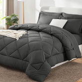 CozyLux edredón frontal gris oscuro mostrando elegancia y calidez