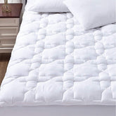 CozyLux protector Twin XL frontal mostrando ajuste y comodidad