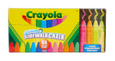 Crayola caja frontal mostrando 64 barras y variedad de colores para juego exterior