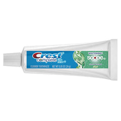 Crest primer plano de la textura de la pasta y efecto blanqueador
