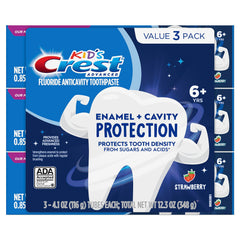 Crest textura de la pasta y color fresa, atractivo para niños