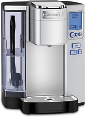 Cuisinart vista frontal en acero inoxidable, diseño compacto y elegante