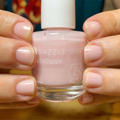Dazzle Dry comparación mostrando los tamaños compactos ideales para viaje