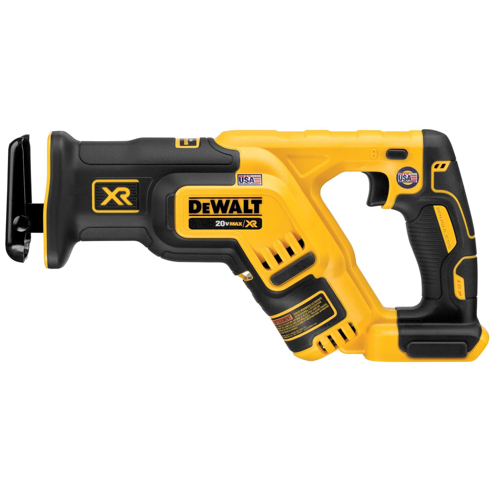 DEWALT vista frontal de la sierra sable mostrando diseño compacto y potencia