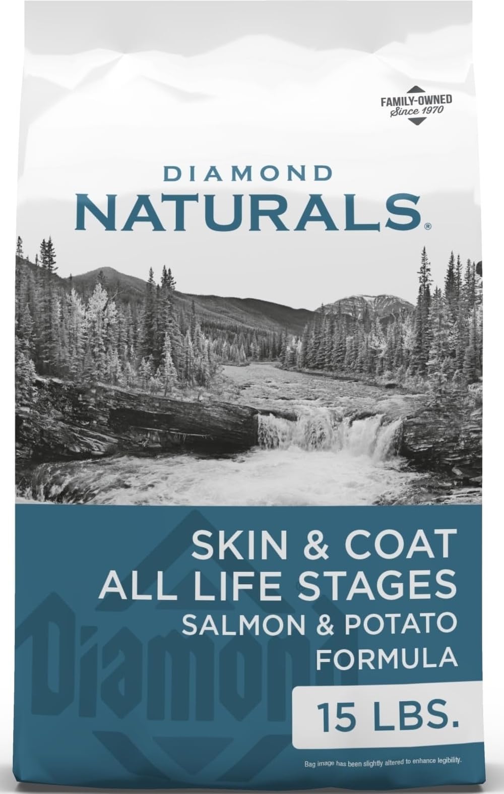 Diamond Naturals empaque frontal de salmón mostrando la marca y beneficio para piel y pelaje