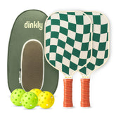 Dinkly palas y bolsa frontal mostrando portabilidad y estilo