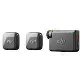DJI Mic Mini vista frontal del estuche con accesorios y beneficio portabilidad