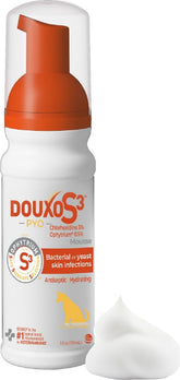 Douxo S3 envase frontal mostrando producto y beneficio antiséptico