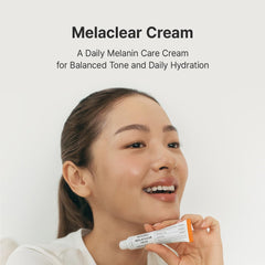 Dr.Althea textura crema-serum cercana mostrando absorción ligera