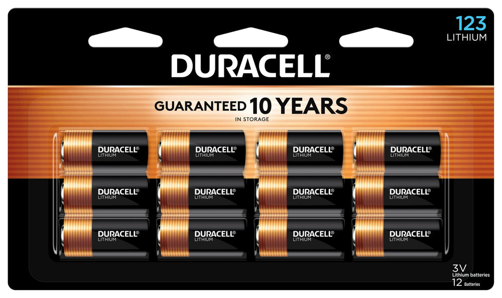 Duracell CR123A empaque frontal mostrando 12 pilas y almacenamiento seguro