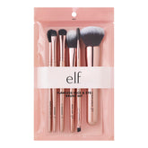 e.l.f. kit frontal del empaque mostrando las seis brochas y beneficio de conjunto completo