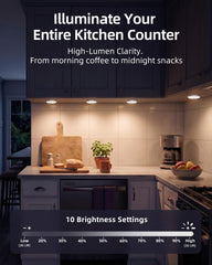 EZVALO luz instalada bajo mueble de cocina mejorando visibilidad en encimera