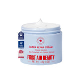 First Aid Beauty envase frontal mostrando la crema y beneficio hidratación