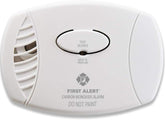 First Alert CO400 front view showing compact design and visible indicators for quick placement benefit