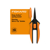 Fiskars tijeras de podar frente mostrando diseño compacto y precisión