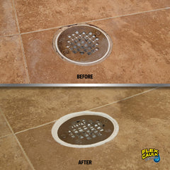 Flex Seal aplicándose en ducha para sellar juntas y prevenir filtraciones