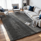 Fuzziness alfombra frontal muestra diseño gris y confort visual