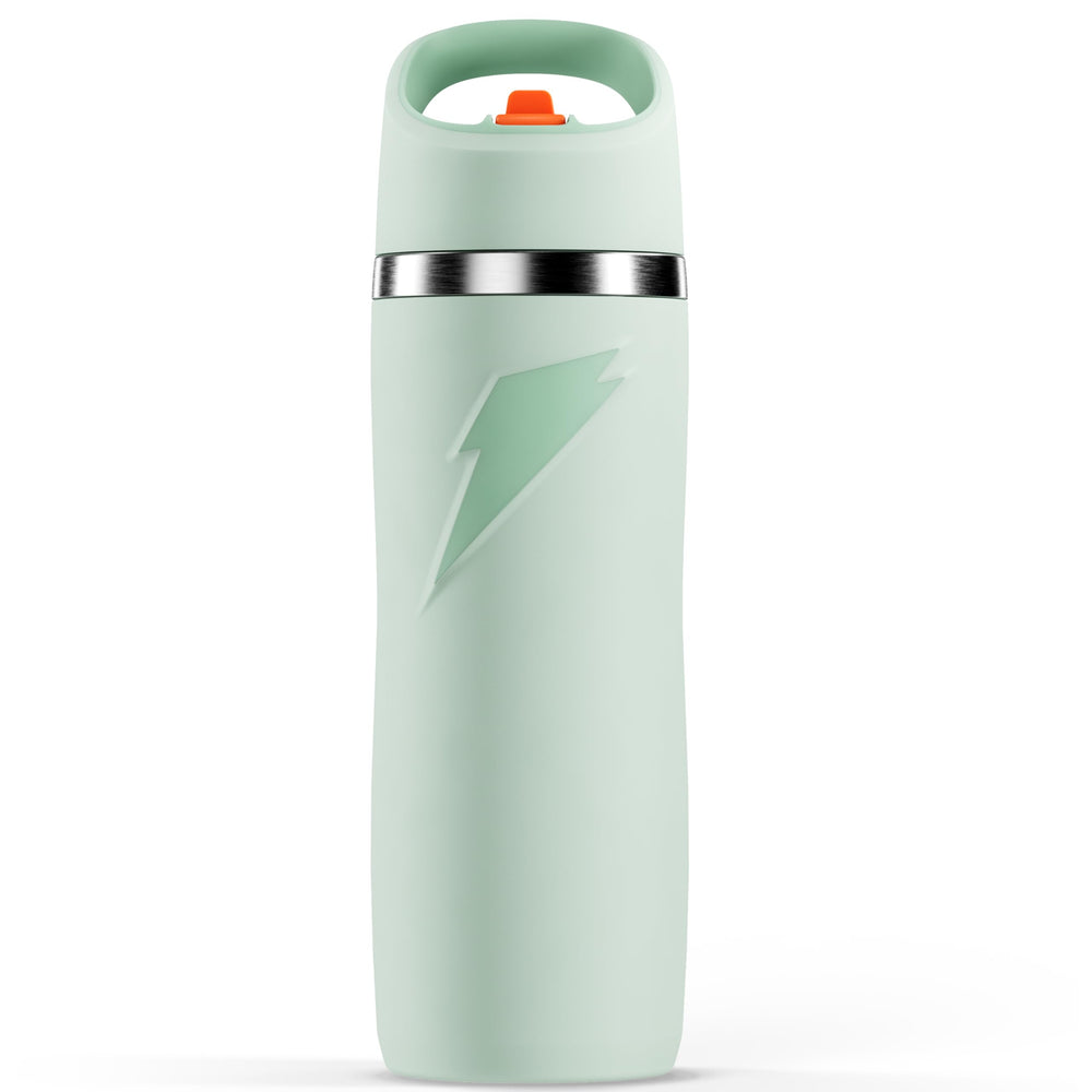 Gatorade botella Overtime vista frontal mostrando diseño y color sage, ideal para hidratación