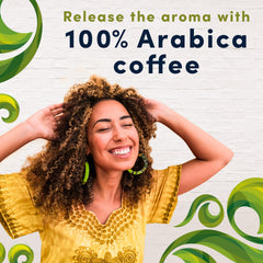 Gevalia taza servida con café colombiano resaltando sabor balanceado