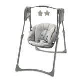 Graco columpio frontal Reign mostrando asiento cómodo y diseño compacto