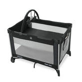 Graco Kaden vista frontal del corralito mostrando su estructura robusta y fácil acceso