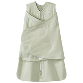 HALO vista frontal del sleepsack swaddle en color sage con cierre seguro