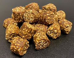 Harrison's Nuggies dentro de juguete de forrajeo para actividad y entretenimiento
