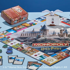 Hasbro Gaming cartas Owl Post desplegadas con eventos que cambian el rumbo de la partida